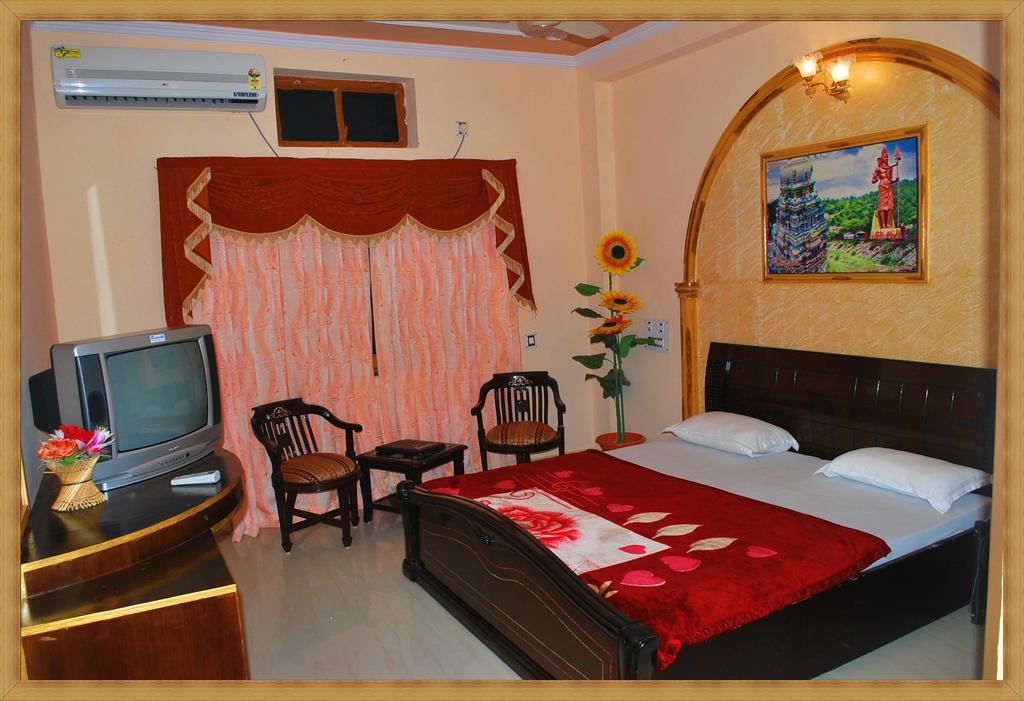 Rishabh Grand Castle Resort Ришикеш Экстерьер фото
